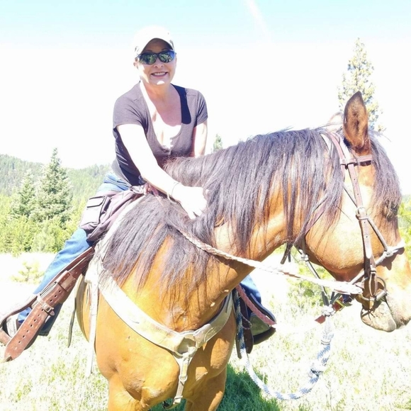 Meet your Posher, Pamela - Picture 7 of 12